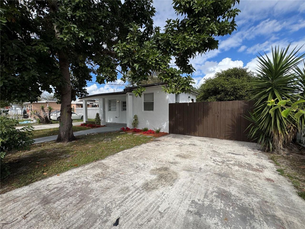 2381 NW 153rd St, Miami Gardens, FL 33054 Photo