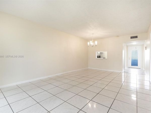 7877 Golf Cir Dr, Unit 108, Margate, FL 33063