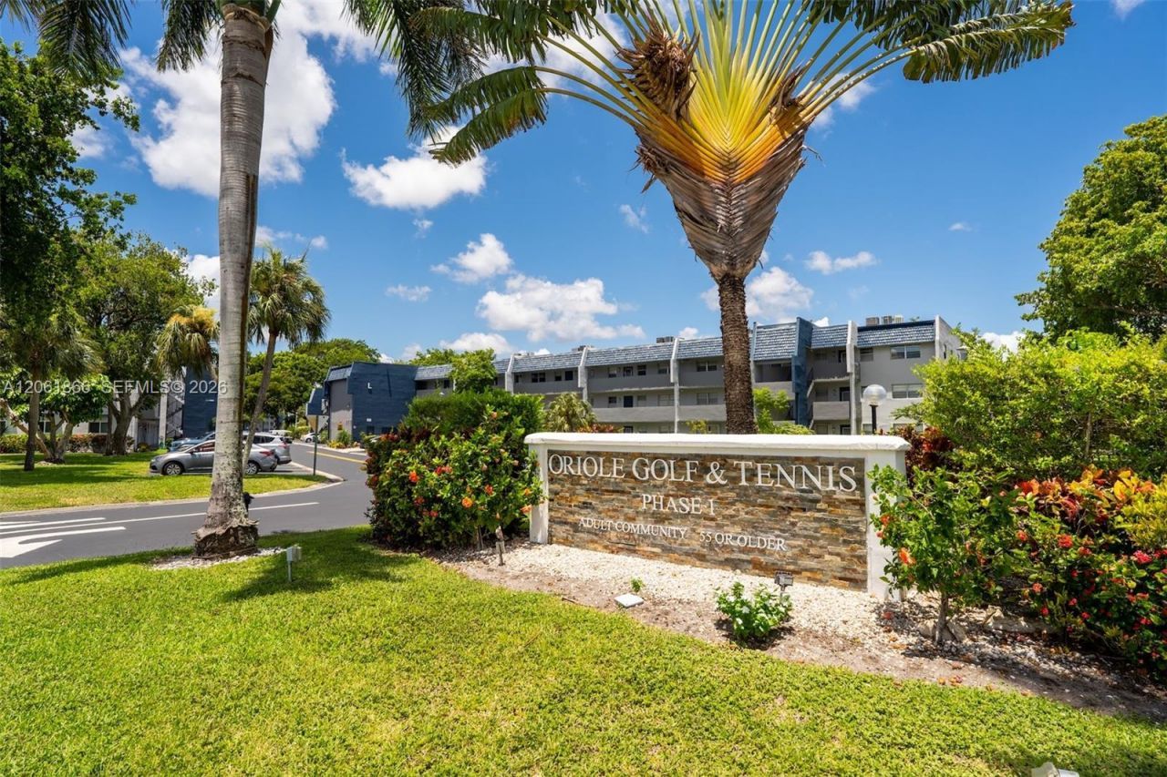 7877 Golf Cir Dr, Unit 108, Margate, FL 33063 Photo