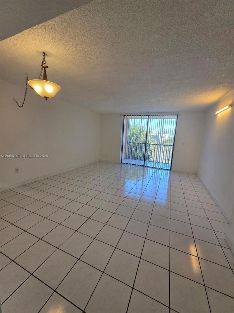 8600 SW 133rd Ave Rd , Unit 424, Miami, FL 33183 Photo