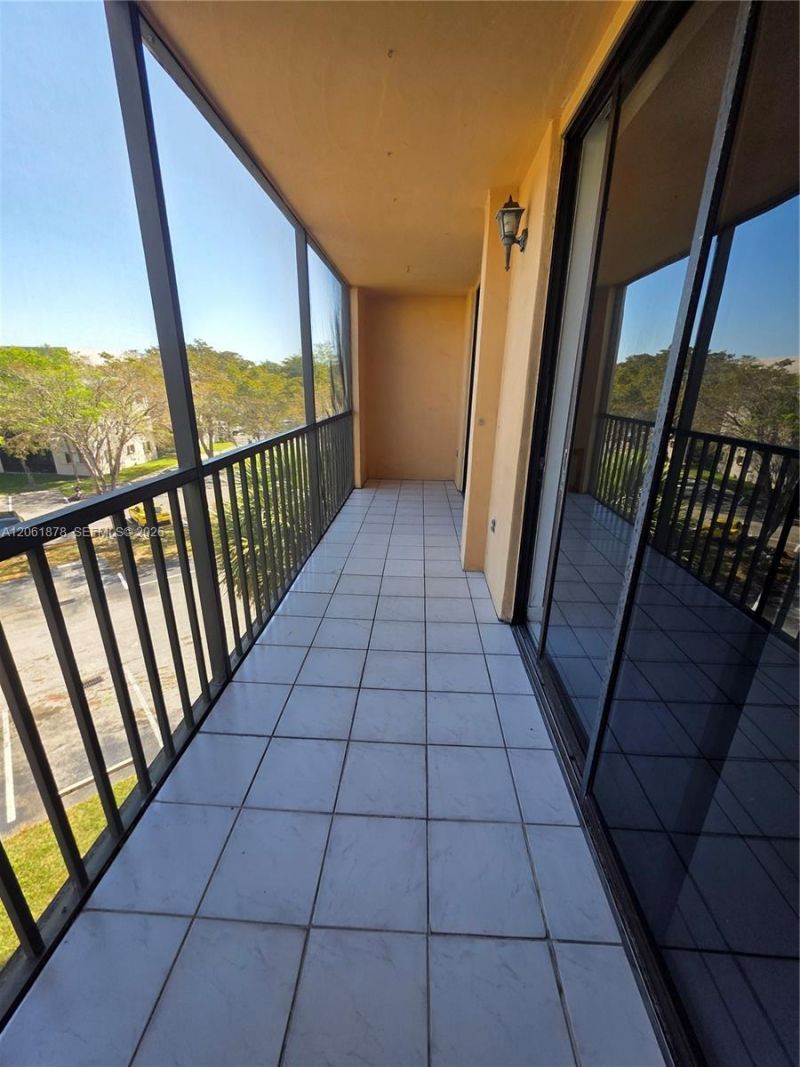 8600 SW 133rd Ave Rd , Unit 424, Miami, FL 33183 Photo