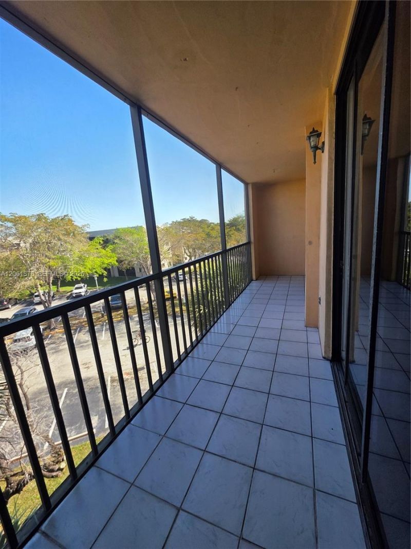 8600 SW 133rd Ave Rd , Unit 424, Miami, FL 33183 Photo