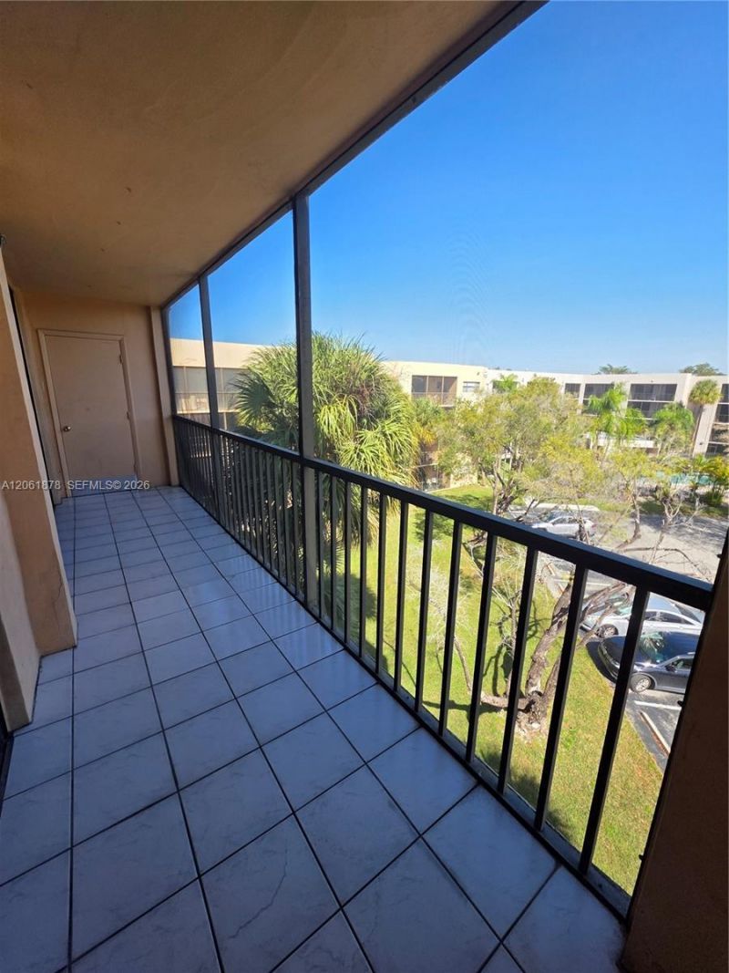 8600 SW 133rd Ave Rd , Unit 424, Miami, FL 33183 Photo