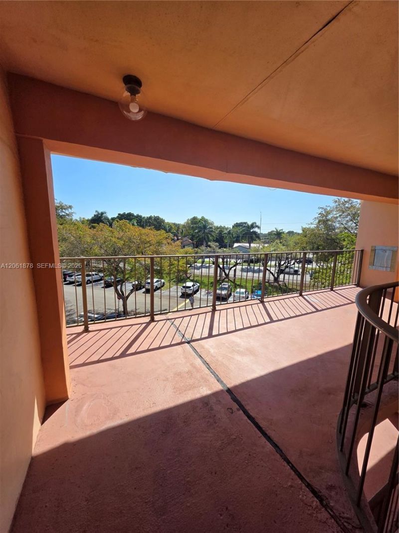 8600 SW 133rd Ave Rd , Unit 424, Miami, FL 33183 Photo