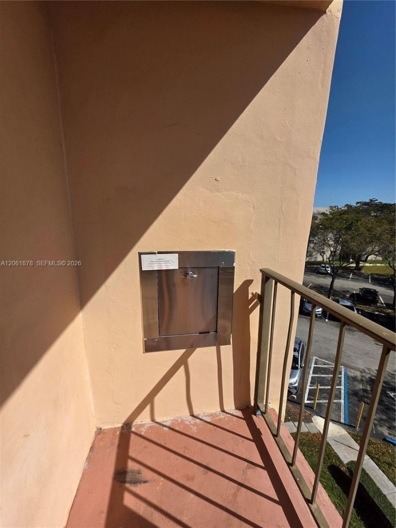 8600 SW 133rd Ave Rd , Unit 424, Miami, FL 33183 Photo