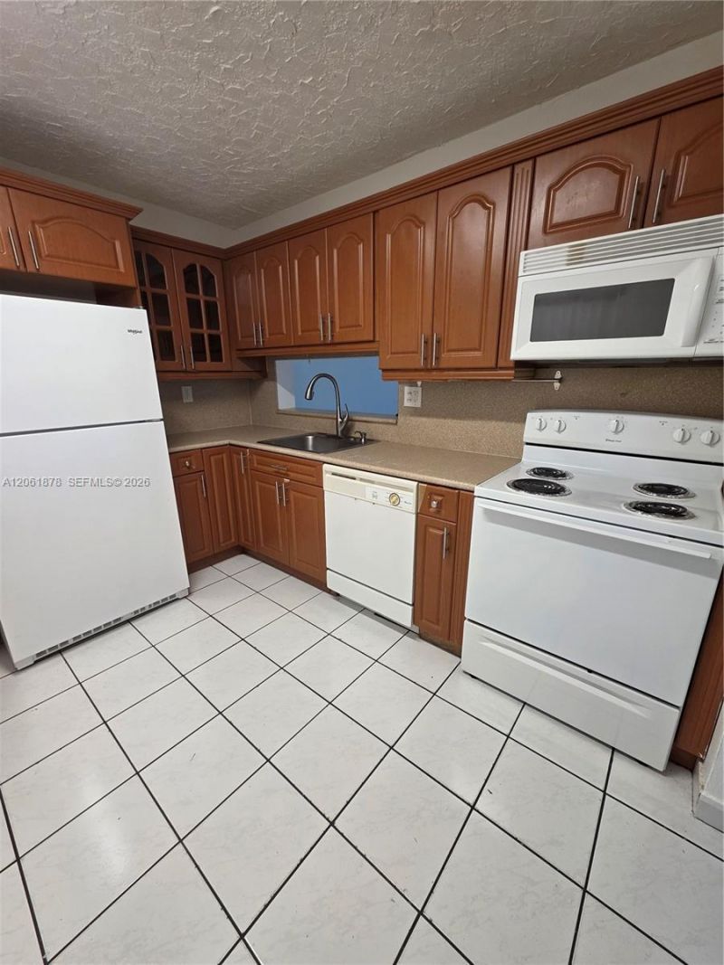8600 SW 133rd Ave Rd , Unit 424, Miami, FL 33183 Photo