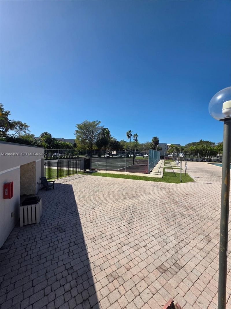 8600 SW 133rd Ave Rd , Unit 424, Miami, FL 33183 Photo