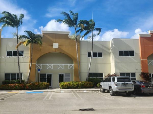 11231 NW 20th St , Unit 127, Sweetwater, FL 33172