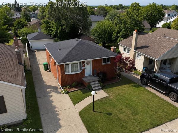28821 Beechwood Street, Garden, Mi 48135