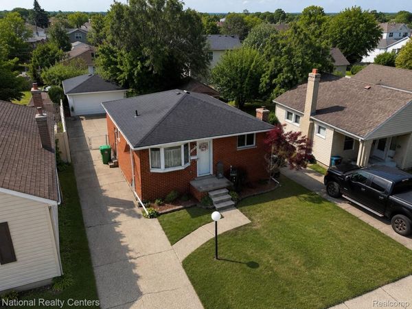 28821 Beechwood Street, Garden, Mi 48135