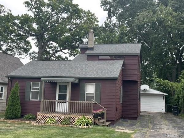 1867 Maddy Lane, Keego Harbor, Mi 48320