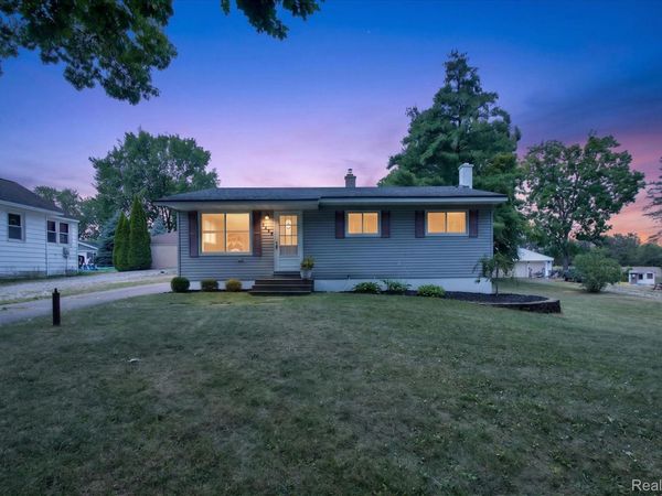 2460 Massena Street, Commerce Township, Mi 48382