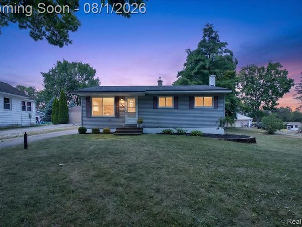 2460 Massena Street, Commerce Township, Mi 48382