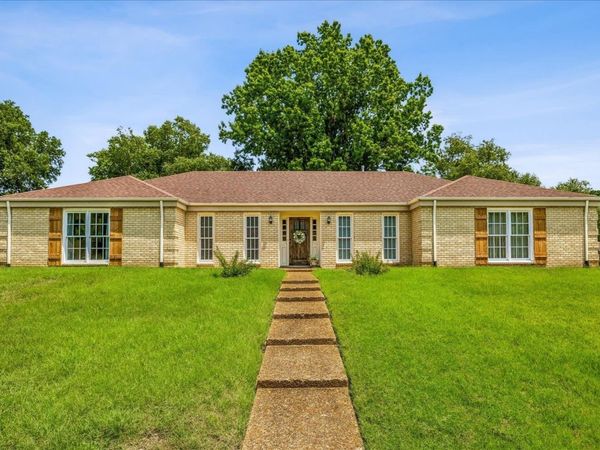 8038 CIRCLESHADE DR, Germantown, TN 38138
