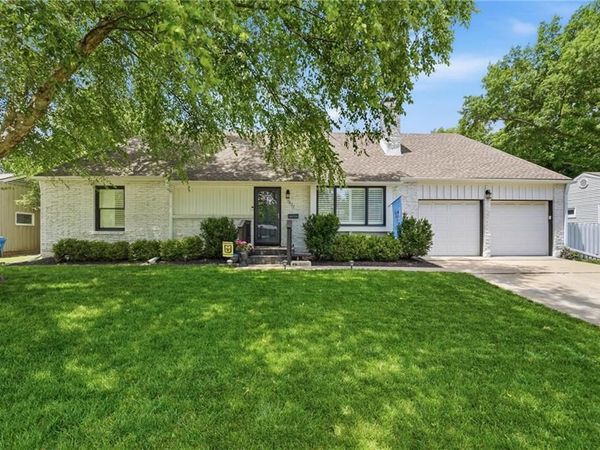 7624 Lamar Avenue, Prairie Village, KS 66208