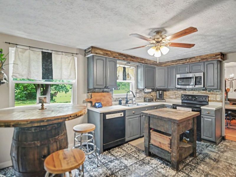 5627 Crestview Drive, Fairfield, OH 45014 Photo 10