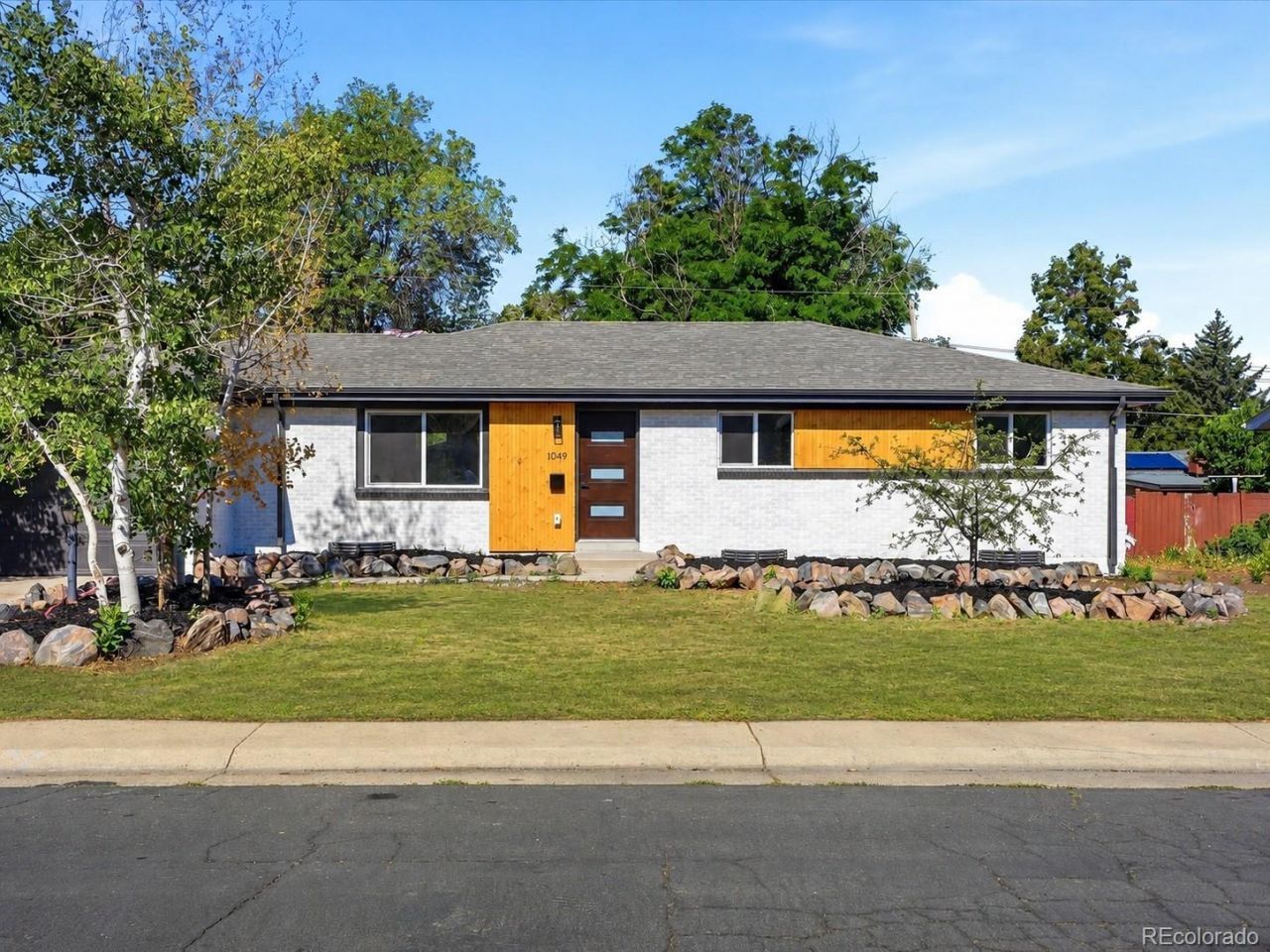 1049 Jamaica Court, Aurora, CO 80010 Main Photo