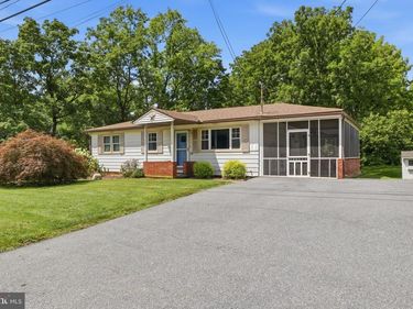 498 MIDDLETOWN ROAD, HUMMELSTOWN, PA 17036