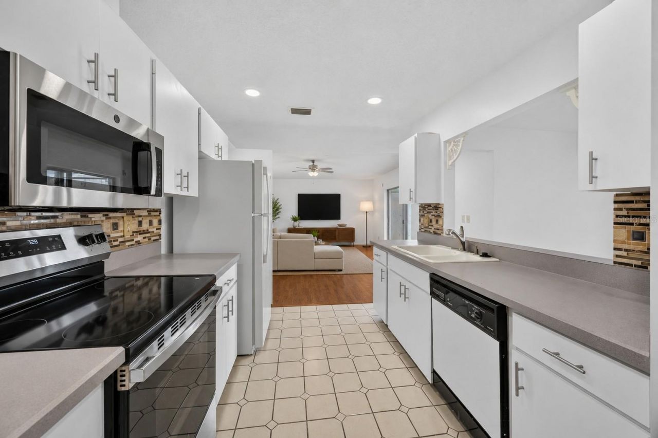 6510 11th Avenue W, Bradenton, FL 34209 Photo