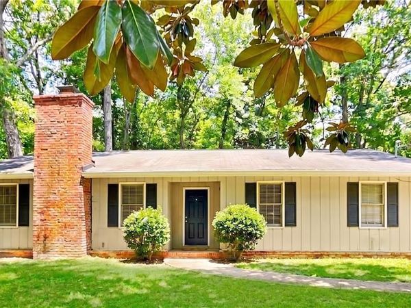 3295 Redona Drive , South Fulton, GA 30349