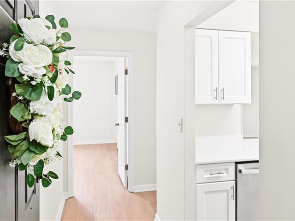 300 Johnson Ferry Road NE, Unit B1007, Sandy Springs, GA 30328