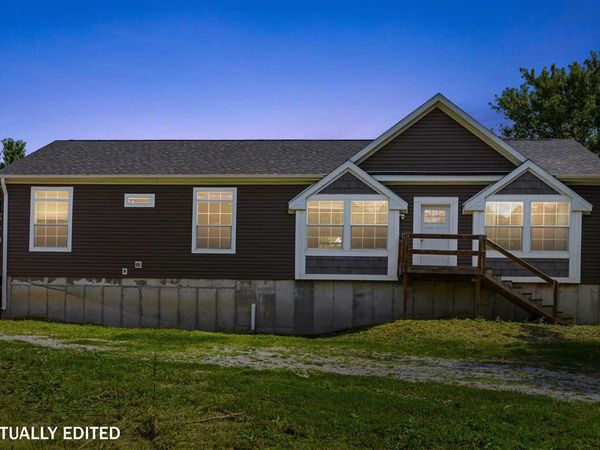 3350 150th St, Riverside, IA 52327