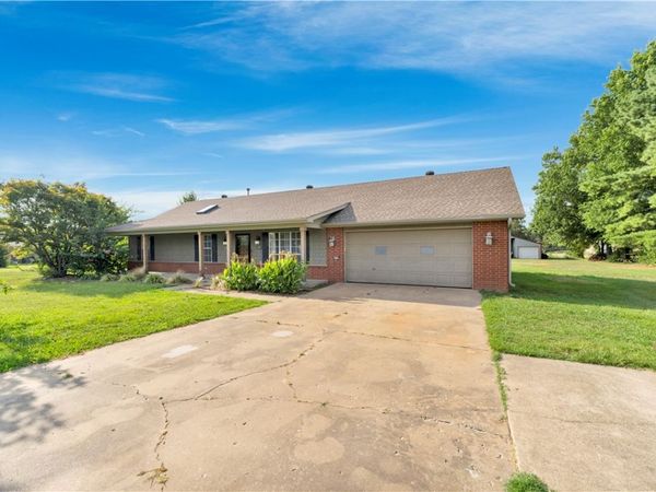 1020 Jennifer Lane , Lowell, AR 72745