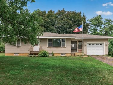 6516 Elm Street, North Branch, MN 55056