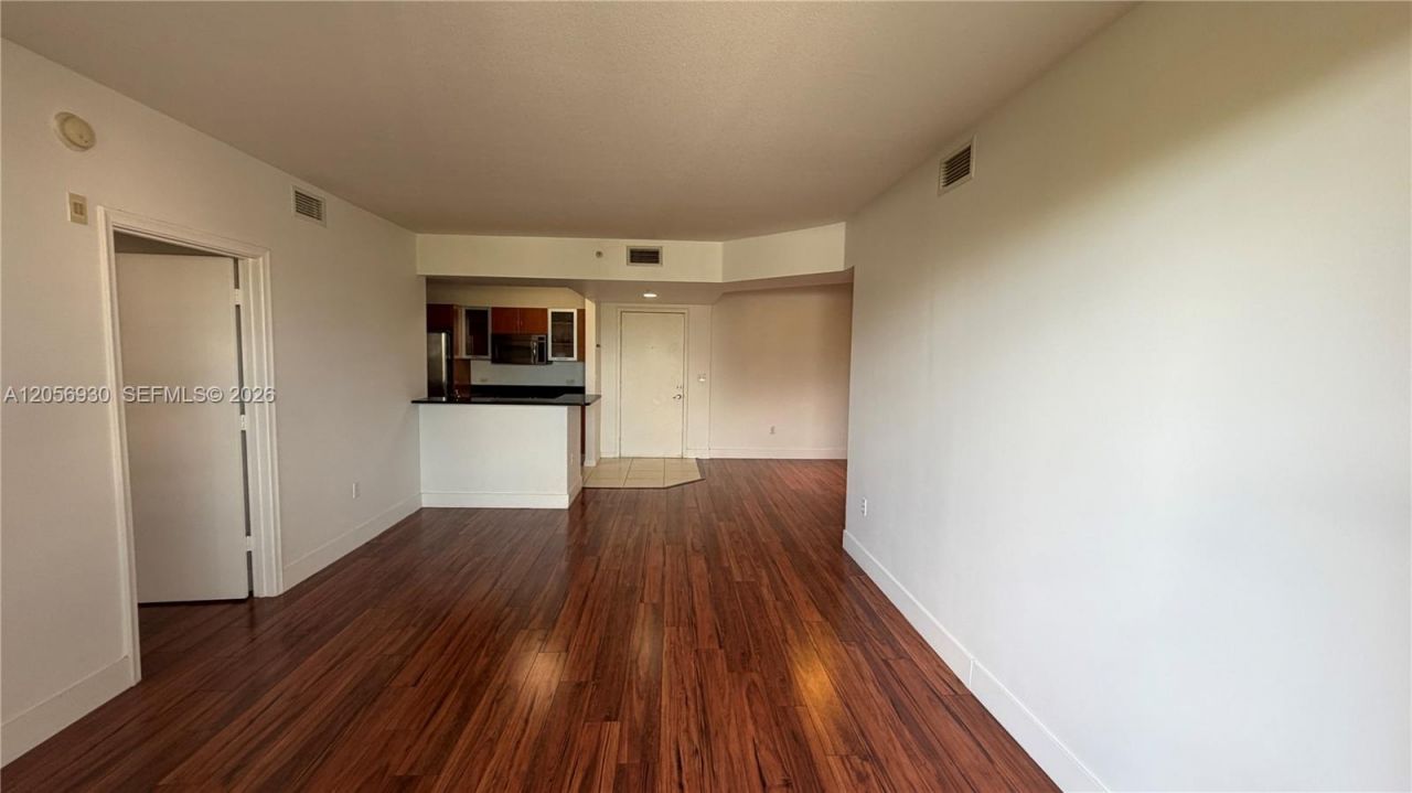 2775 NE 187th St , Unit 316, Aventura, FL 33180 Photo