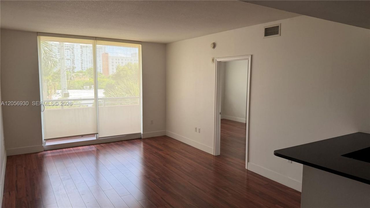 2775 NE 187th St , Unit 316, Aventura, FL 33180 Photo
