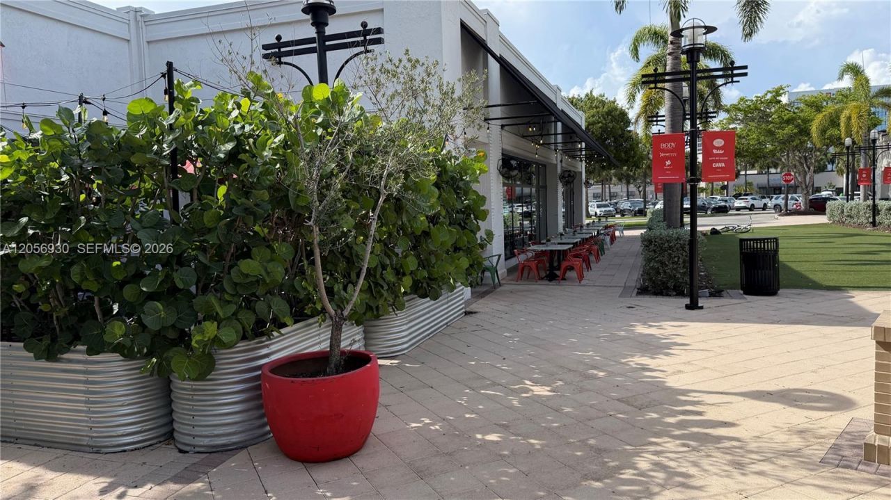 2775 NE 187th St , Unit 316, Aventura, FL 33180 Photo