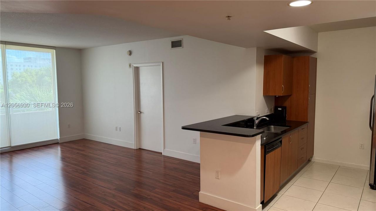 2775 NE 187th St , Unit 316, Aventura, FL 33180 Photo