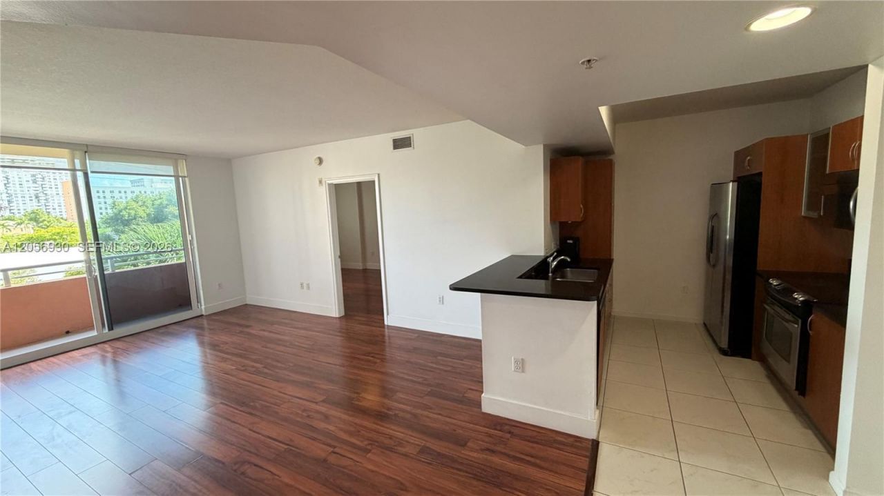 2775 NE 187th St , Unit 316, Aventura, FL 33180 Photo