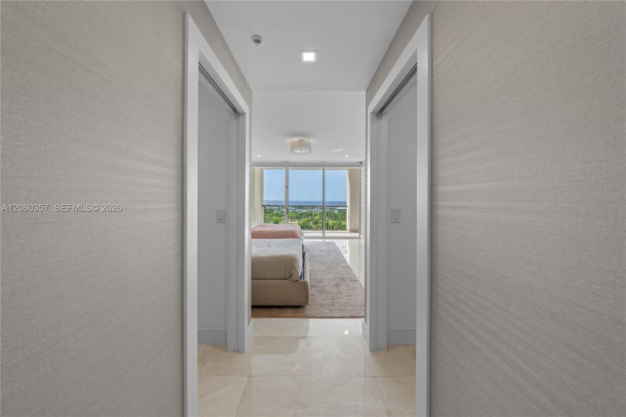3400 SW 27th Ave , Unit 802, Miami, FL 33133 Photo