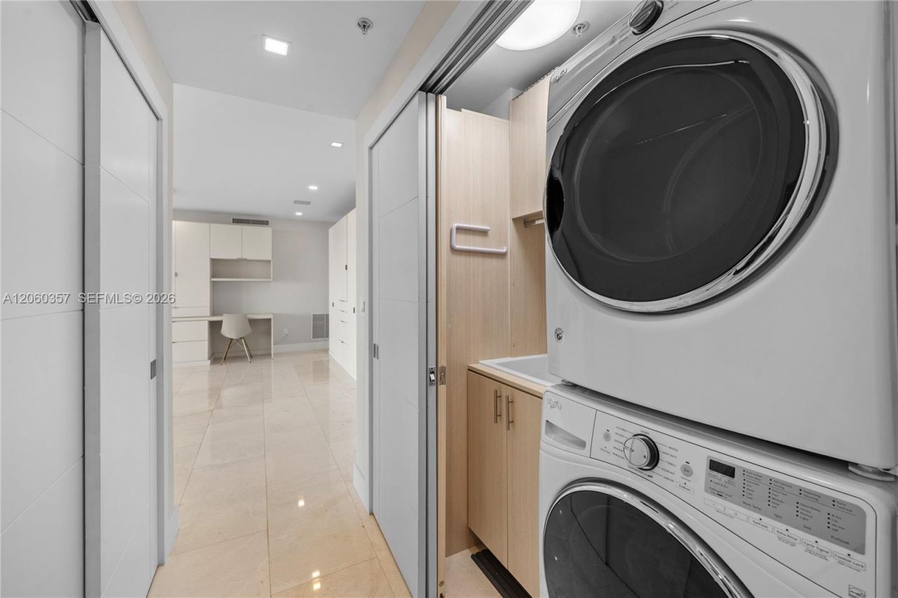 3400 SW 27th Ave , Unit 802, Miami, FL 33133 Photo