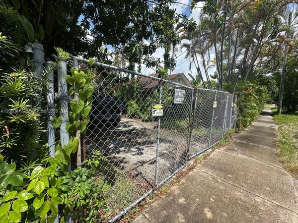 3348 NW 9th Ave , Miami, FL 33127