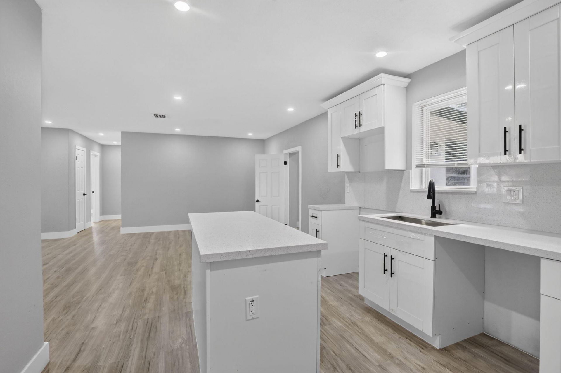 1111 SW 31st Avenue, Fort Lauderdale, FL 33312 Photo