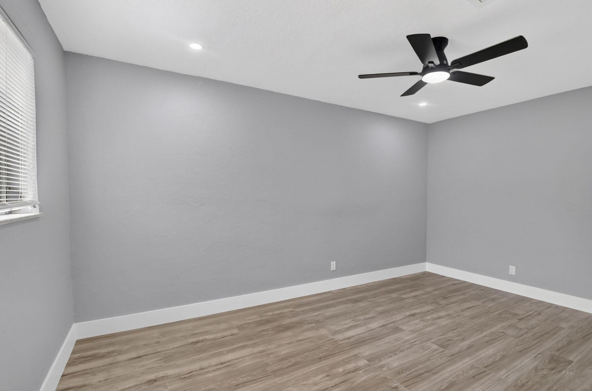 1111 SW 31st Avenue, Fort Lauderdale, FL 33312 Photo