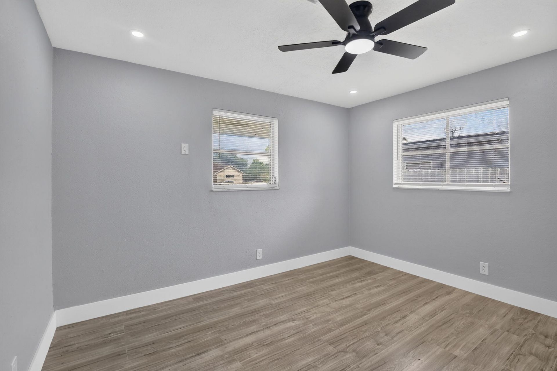 1111 SW 31st Avenue, Fort Lauderdale, FL 33312 Photo