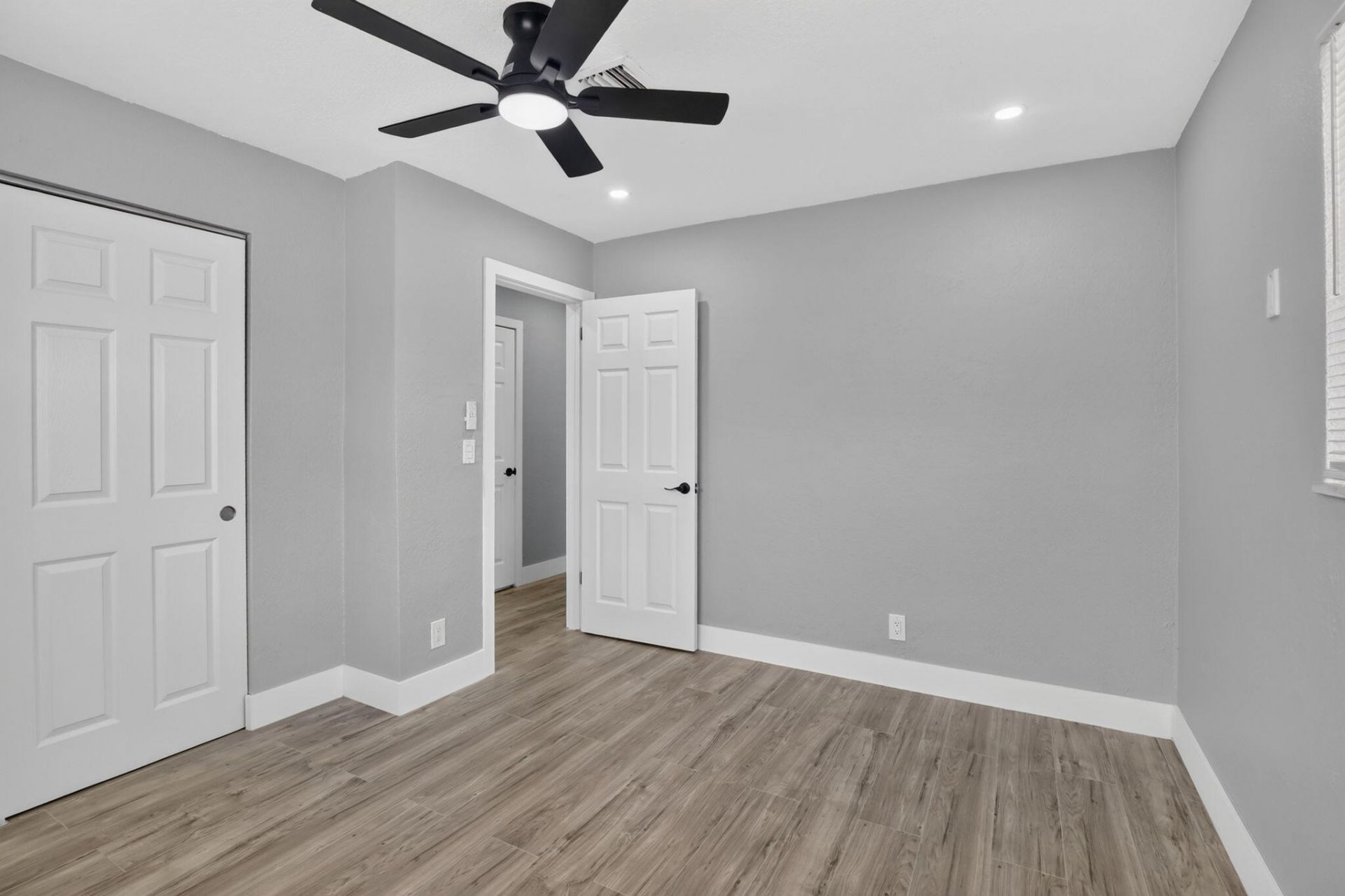1111 SW 31st Avenue, Fort Lauderdale, FL 33312 Photo