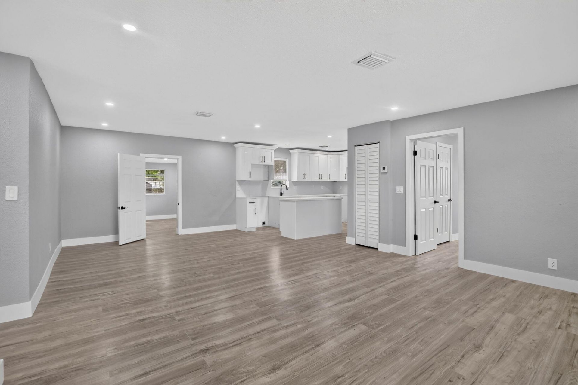 1111 SW 31st Avenue, Fort Lauderdale, FL 33312 Photo