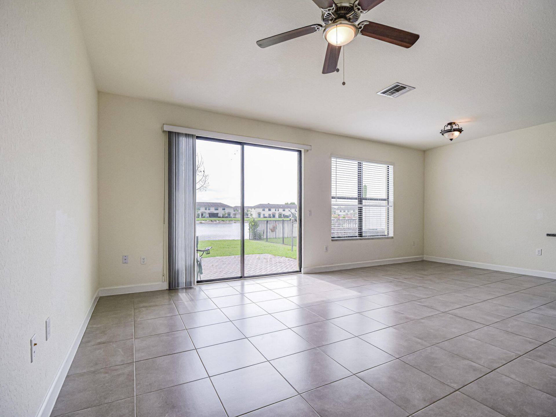 10092 W Villa Circle, Vero Beach, FL 32966 Photo