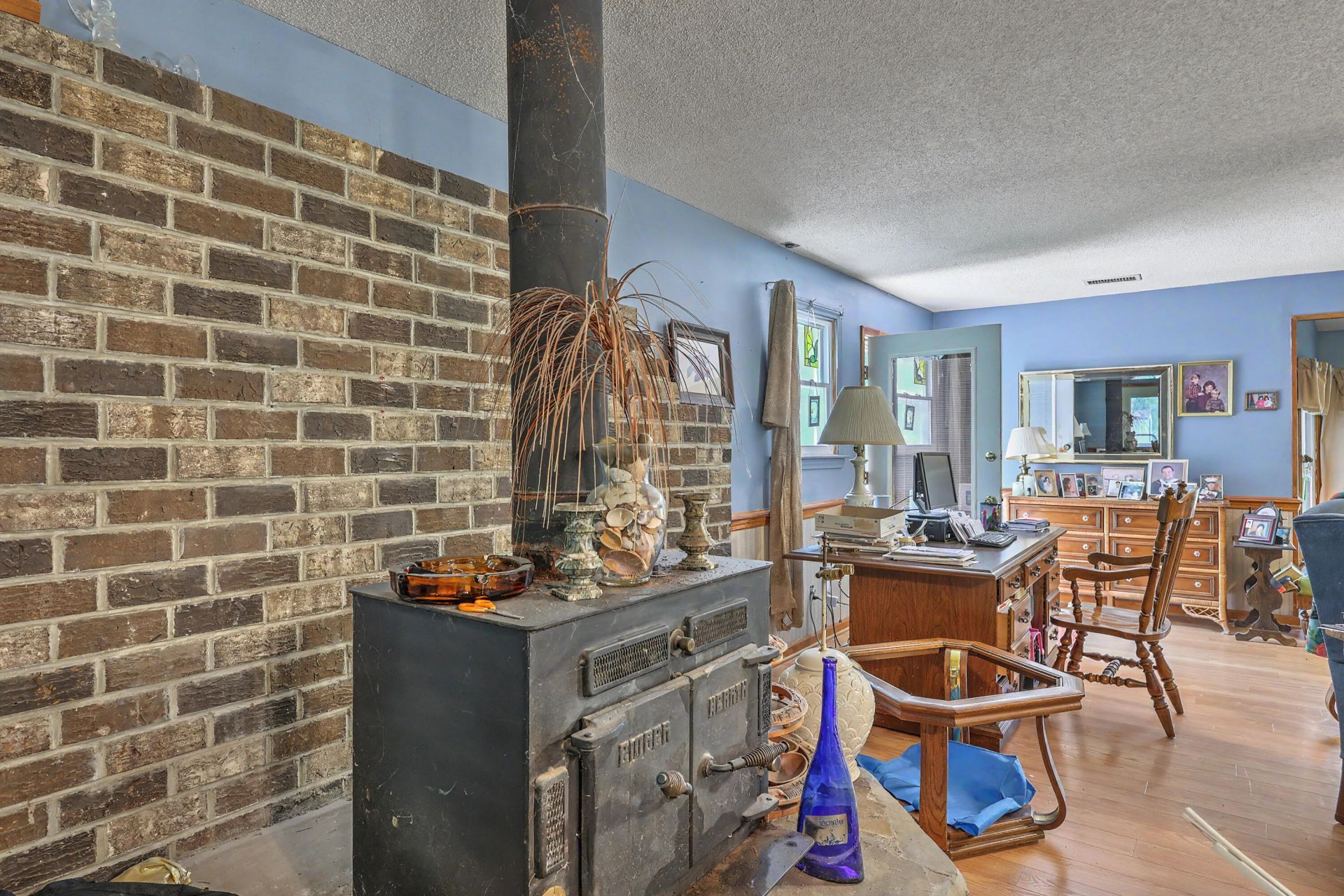 1011 Leonard Drive Photo 22