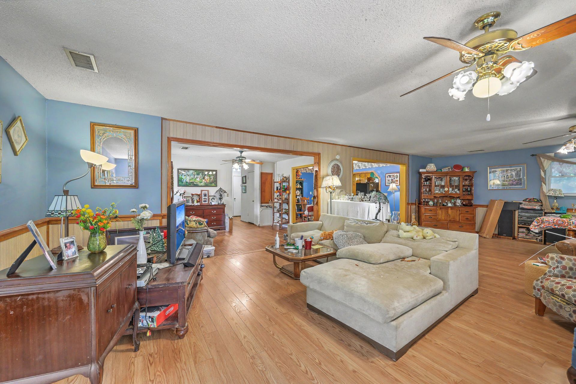 1011 Leonard Drive Photo 24