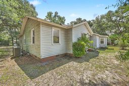 1011 Leonard Drive photo 4