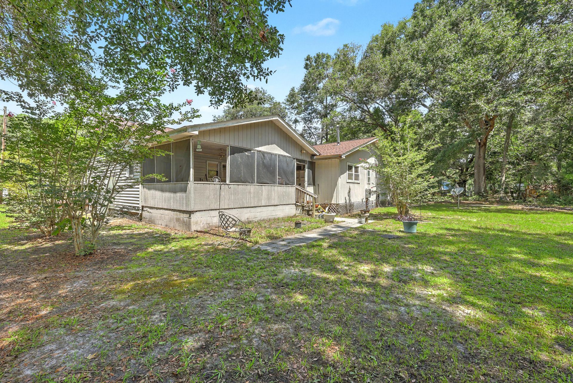 1011 Leonard Drive Photo 31