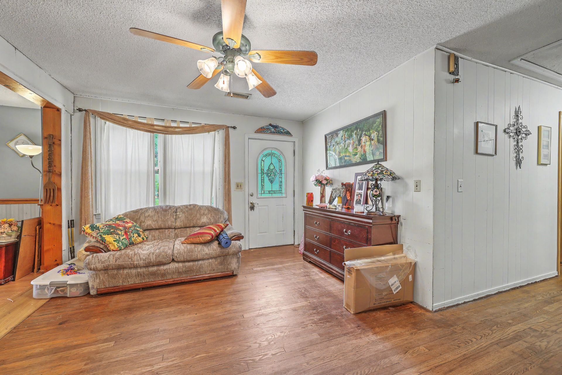 1011 Leonard Drive Photo 5
