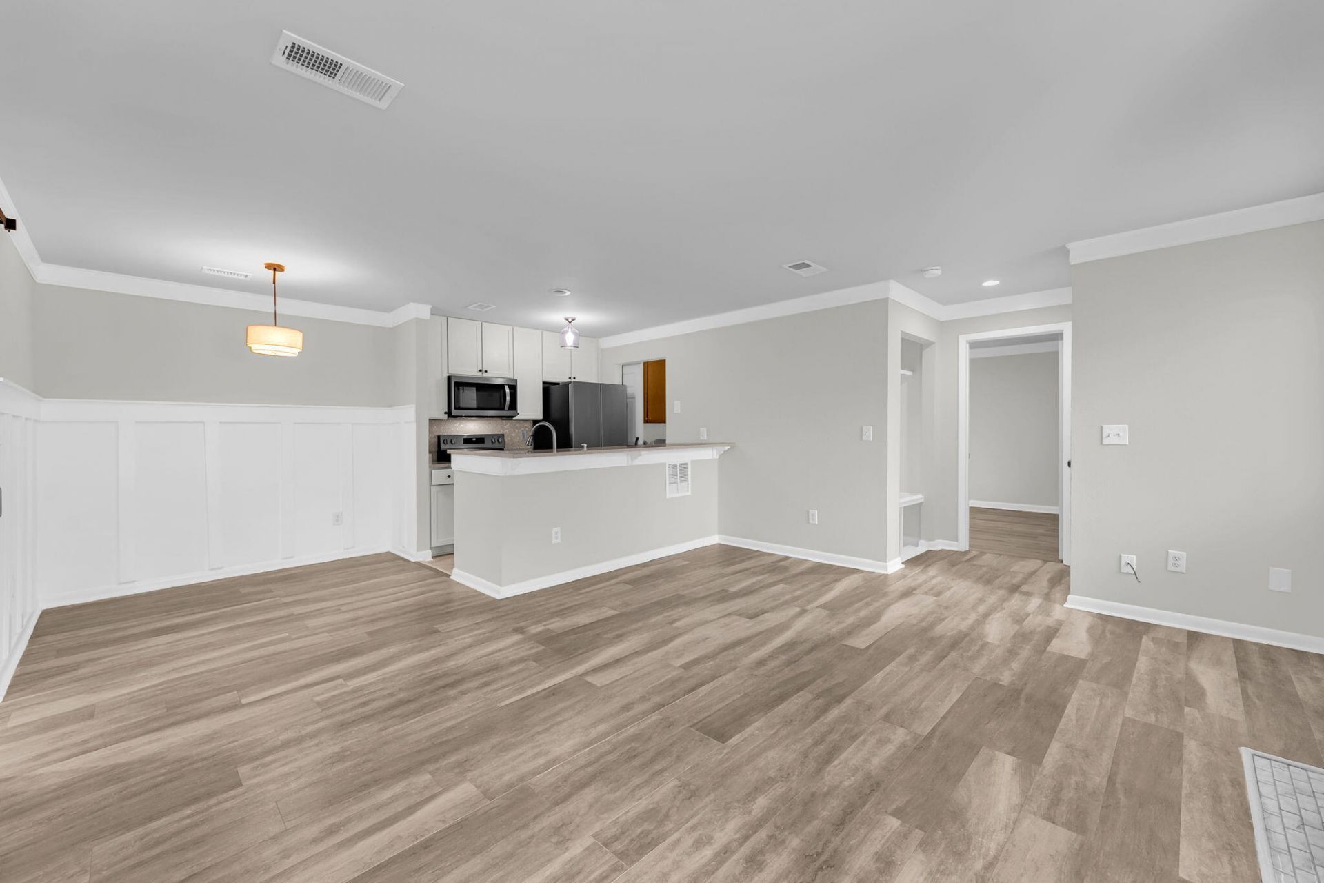 266 Alexandra Photo 10