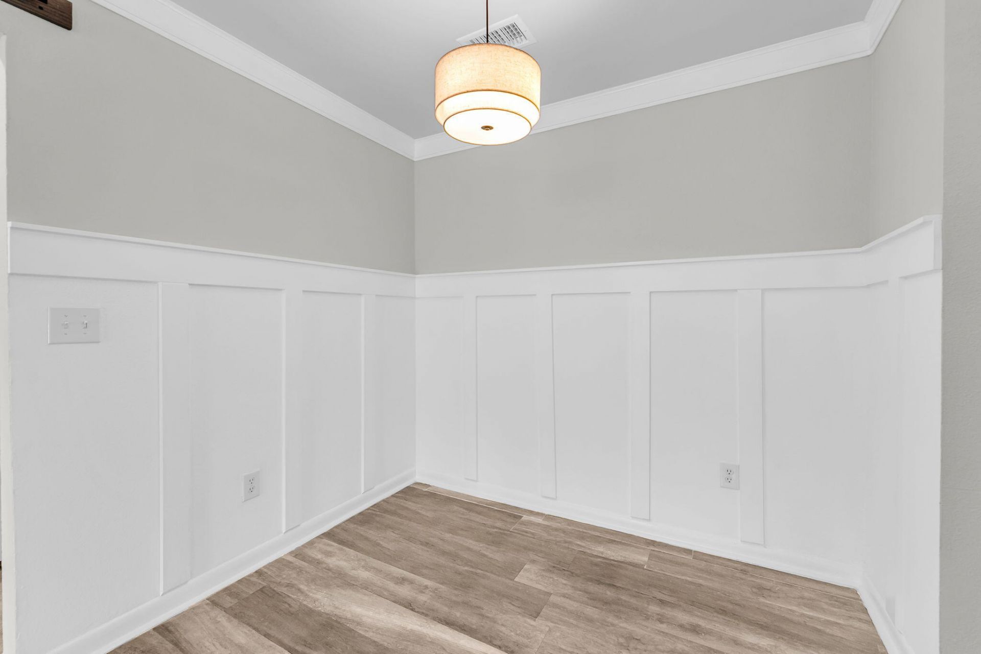 266 Alexandra Photo 12