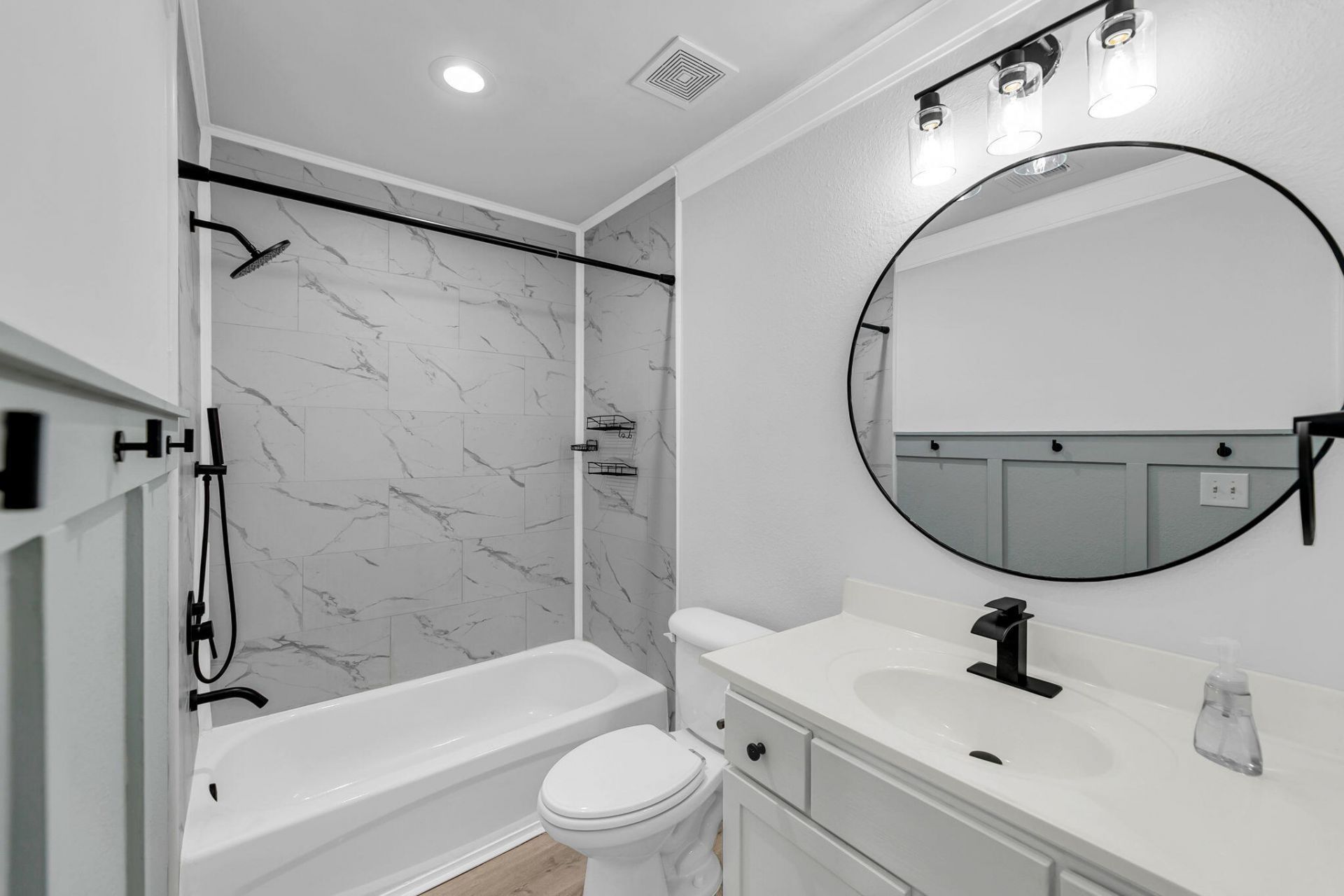 266 Alexandra Photo 16